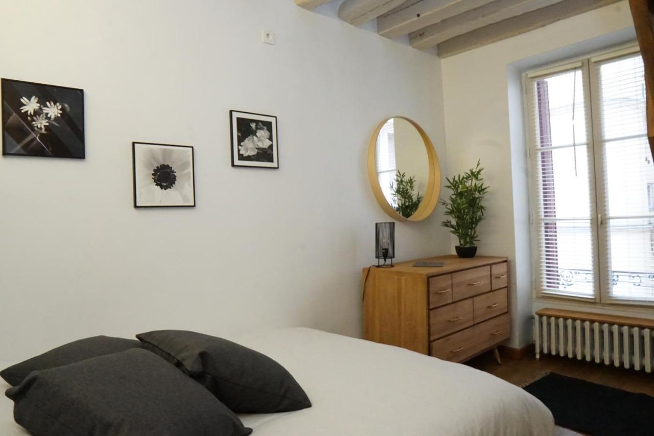 Exigehome-Ici Habita Voltaire Maison En Plein Centre Ville Saint-Germain-en-Laye Exterior photo